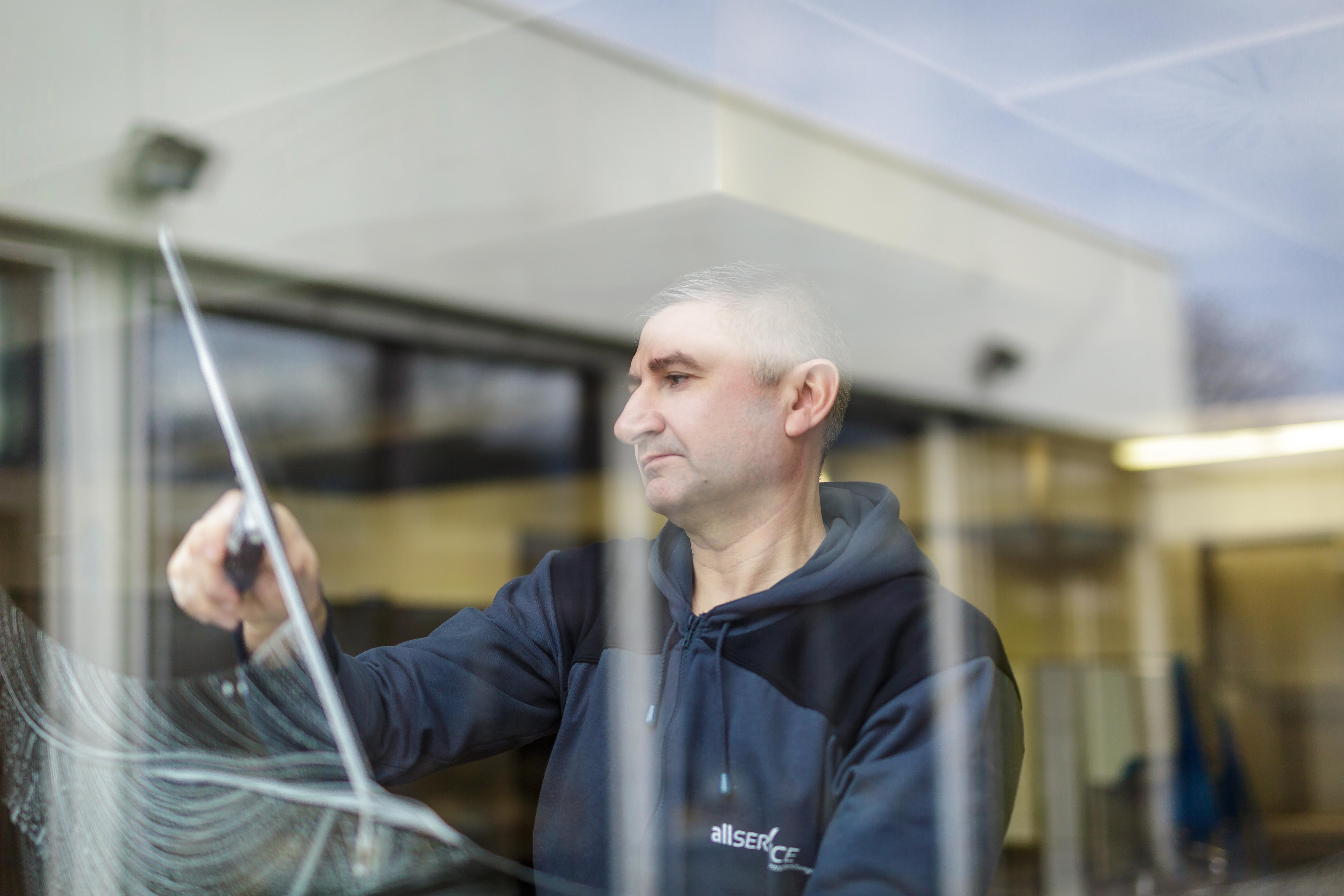 Reinigungsarbeiten im Objekt